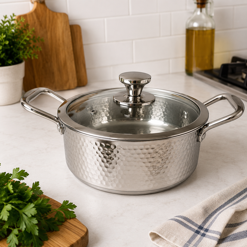 Hammered cookware set