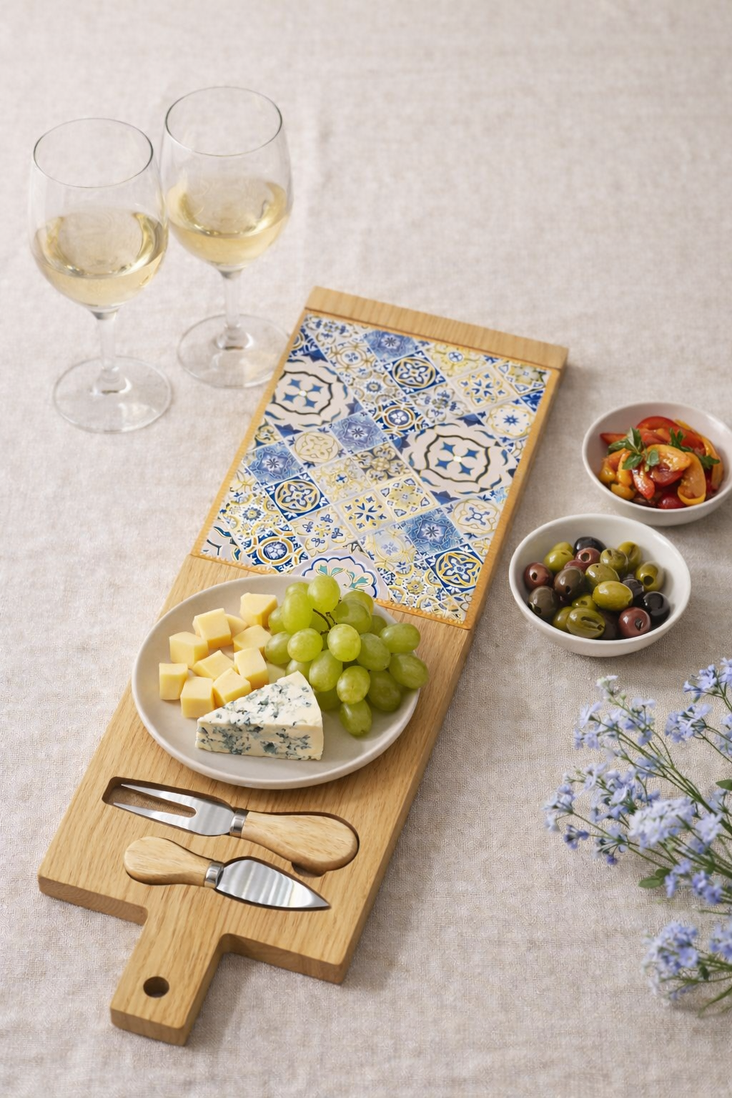 Wooden Cheese Board with Tile Design & Knife Set