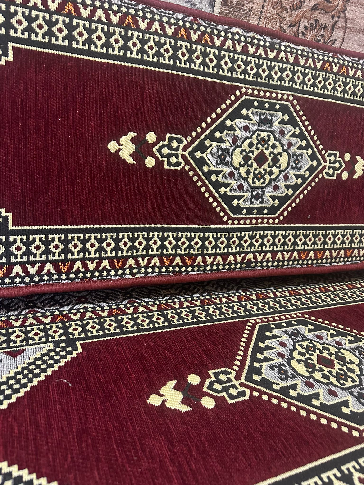 Maroon Palace U-Shaped Arabian Majlis