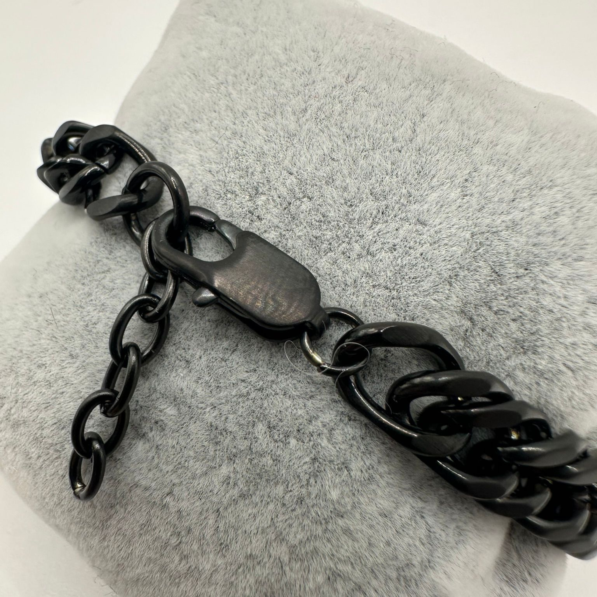 Hypoallergenic Titanium Bracelet – IAB-B3
