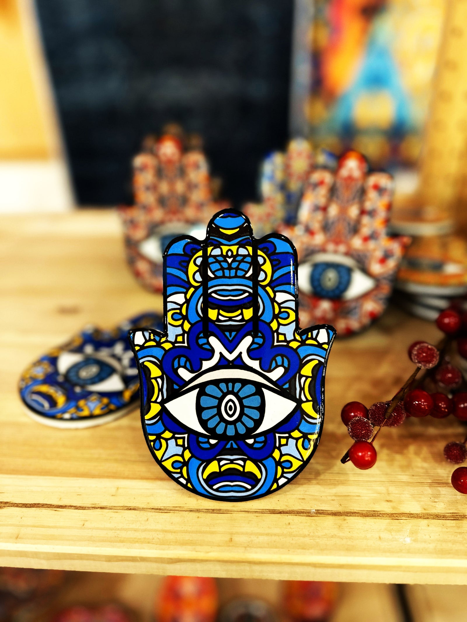 HAMSA ハンドメイドセラミックHamsa hand Ceramic Hamsa Hand Home Decor - Blue & Yellow – Istanbul Authentic